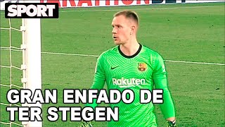 ASÍ FUE EL ENFADO DE TER STEGEN CON UN RECOGEPELOTAS durante el SEVILLA  BARÇA DE COPA 💥 [upl. by Nodnyl]