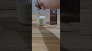 Aerolatte Handheld Milk Frother [upl. by Arola313]